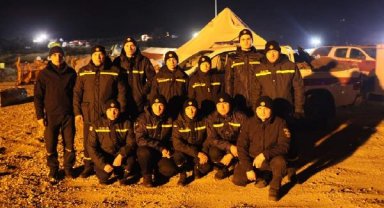 Ukrayna'nın 52 kişilik ikinci kurtarıcı ekibi Türkiye'ye ulaştı