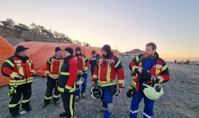 Ukraynalı arama-kurtarma ekibi Hatay'da çalışmalarına başladı