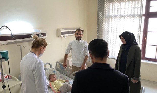 Vali Aktaş, depremde yaralanan vatandaşları ziyaret etti