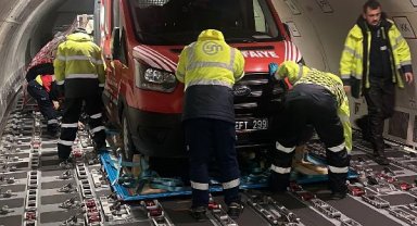 Vali Yerlikaya: Deprem bölgesine 16 uçak 2647 personelimiz yolda