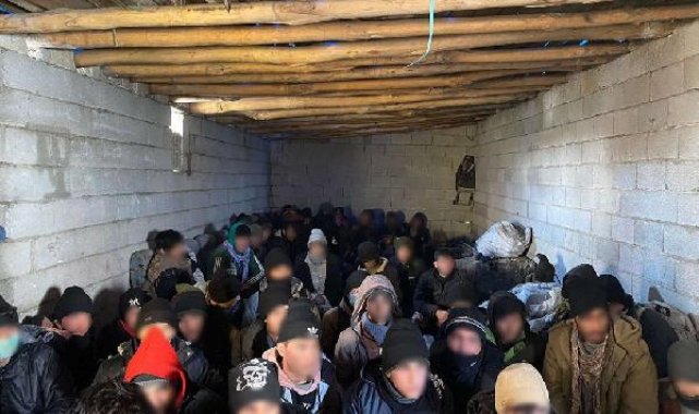 Van'da Afgan 60 kaçak göçmen ile 1 organizatör yakalandı