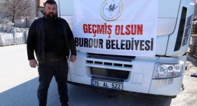 Yardım kamyonunun önünü kesip, şoförü tehdit ettiler