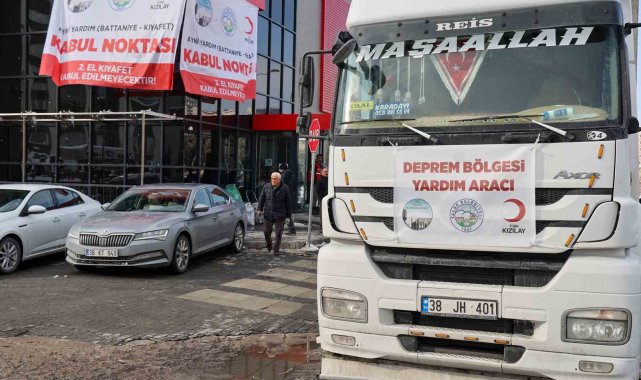 Yardım Tırları Talas'tan Deprem Bölgesine Akıyor