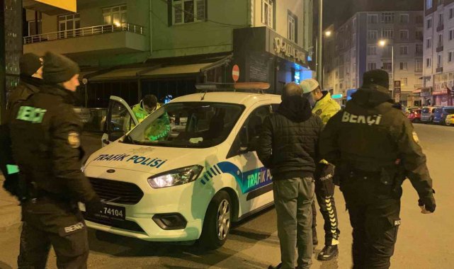 Yasal sınırın üzerinde alkollü çıktığını duyan sürücü: "İki birada bu kadar çıkıyor mu ya"