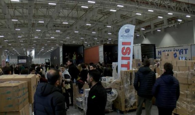 Yenikapı'da yardım seferberliği