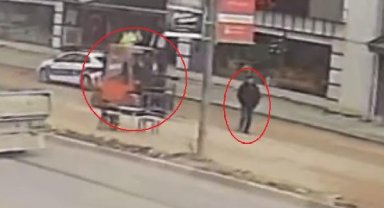 Yolun karşısına geçerken forkliftin çarpmasıyla yaralandı