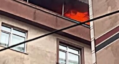 Zeytinburnu'nda 5 katlı binada yangın: 4'ü çocuk 7 kişi kurtarıldı