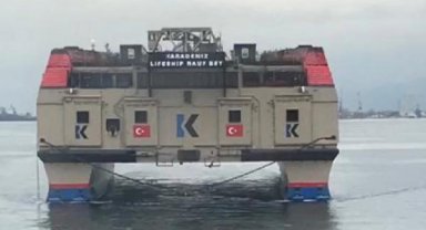 2 bin kişilik Rauf Bey gemisi Hatay'a gitmek üzere Yalova'dan yola çıktı
