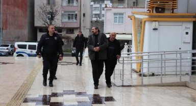 2 kişiyi vurup kendisini çatıya kilitledi, 14 saat sonra ikna edilip teslim oldu