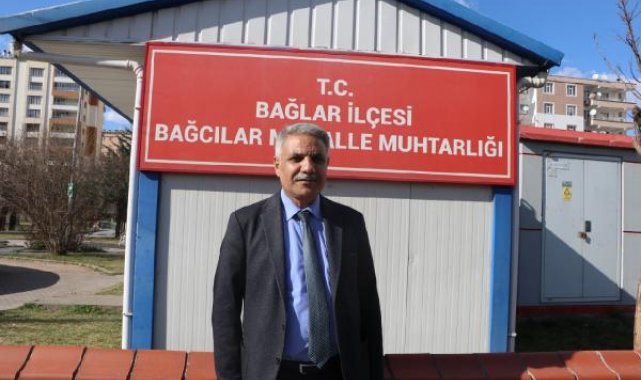 20 metrekarelik konteynerde Türkiye'nin en büyük mahallesini yönetiyor