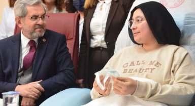 248'inci saatte enkazdan kurtarılan Aleyna Ölmez taburcu oldu