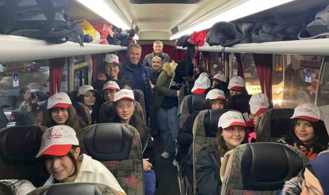 250 kişiden oluşan öğrenci topluluğu Çanakkale'ye uğurlandı