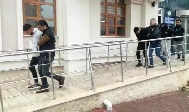 3 kişinin yaralandığı silahlı çatışma, ucuza ayakkabı satışı nedeniyle çıkmış