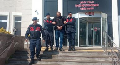 34 suç kaydı olan uyuşturucu taciri evine düzenlenen baskınla yakalandı