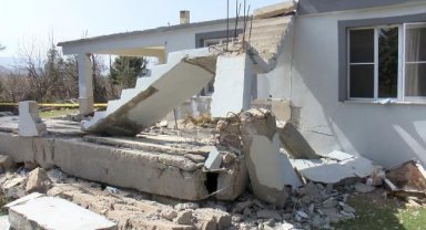 35 yıl para biriktirip yaptırdığı evde sadece 5 ay oturabildiler