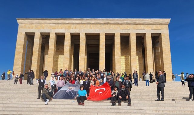 'Benim Vekilim İlhan Özcan' diyen 100 kişilik ekipten Ankara çıkartması