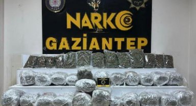 'Onix' ile aramada 28 kilo 400 gram uyuşturucu ele geçirildi