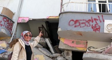 4 katlı binadan internet kablosunu ip gibi kullanarak kurtulmuşlar