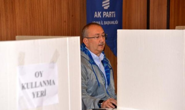 Adana'da, AK Parti'den temayül yoklaması