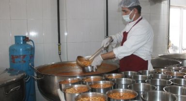 Ağrı'da 4 bin kişiye Kızılay'dan iftar yemeği