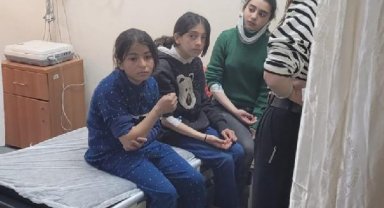 Ağrı'da fırtınada ağaç devrildi: 7 öğrenci yaralandı