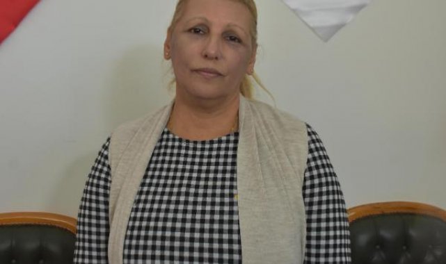 Ailesiyle enkazdan çıkan Sevgi'ye otomobil çarpmış