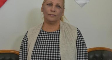 Ailesiyle enkazdan çıkan Sevgi'ye otomobil çarpmış