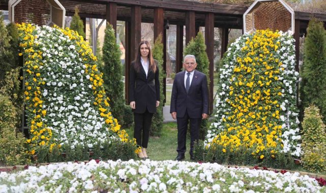 AK Parti Genel Başkan Yardımcısı Karaaslan'dan Başkan Büyükkılıç'a ziyaret