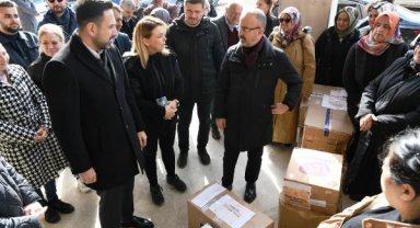 AK Parti'li Turan: 85 milyon olarak bir ve beraber olduğumuza bir kere daha şahit olduk
