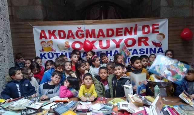 Akdağmadeni'nde öğrencilere Kütüphane Haftası etkinliği düzenlendi