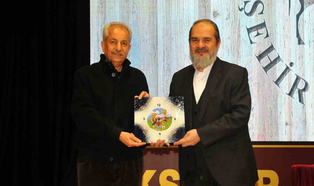 Akşehir'de "Değişen Dünya Müslüman Şahsiyeti" konulu konferans