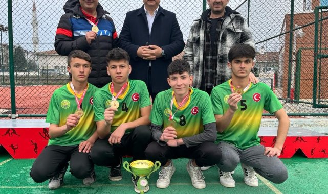 Alaçam Bocce geleneği bozmadı