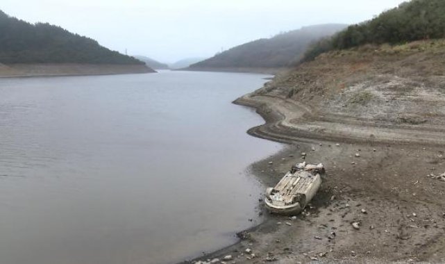 Alibeyköy Barajı'nda su çekilince otomobil ortaya çıktı