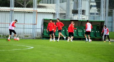 Altay Bayındır ve İsmail Yüksek Hırvatistan maçı için iddialı