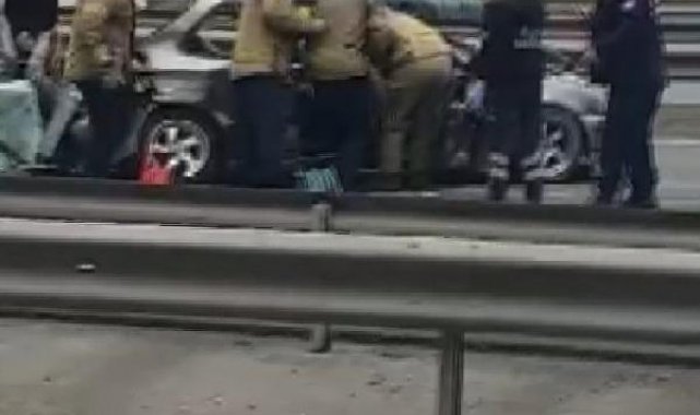Ambarlı'da otomobil TIR'a arkadan çarptı: 2 ölü, 1 ağır yaralı