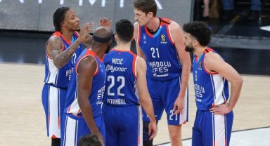 Anadolu Efes Play-Off hedefi için Partizan karşısında