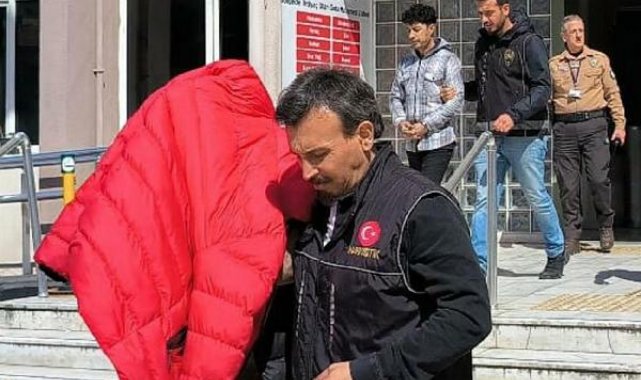 Anahtarlık görünümlü suikast silahı ve uyuşturucuyla yakalan 2 şüpheli tutuklandı