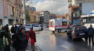 Ankara'da alkollü sürücü ters şeride girerek, EGO otobüsüne çarptı; kaza anı kamerada
