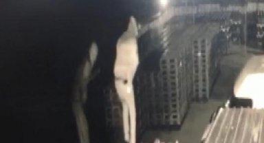 Arnavutköy'de iş yerinden bilgisayar ve telefon çalan şüpheli yakalandı