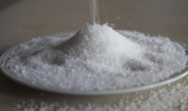 Aşırı tuz tüketimi kalp hastalığı, felç ve erken ölüm riskini artırır