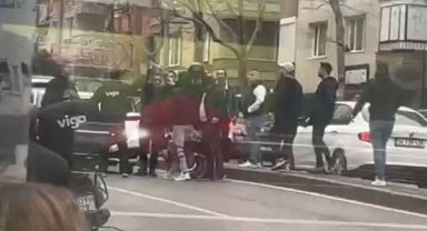 Ataşehir'de tekmeli yumruklu yol kavgası 