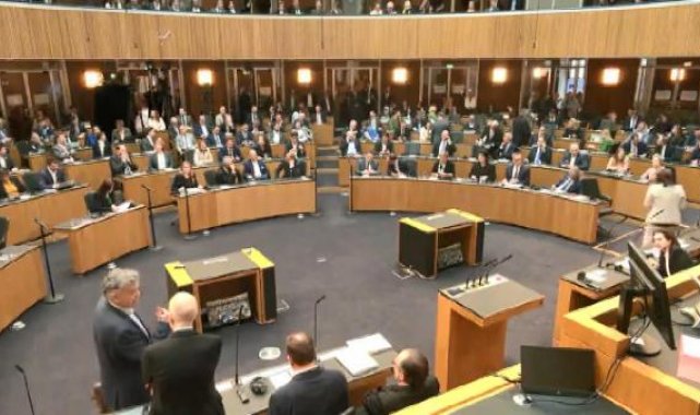 Avusturya'da muhalefet, Zelenski'nin konuşması sırasında meclisi terk etti