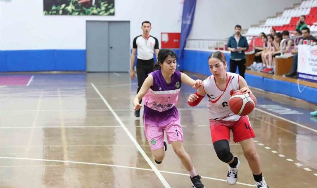 Aydın'da 'U16 Kızlar Bölge Şampiyonası' tamamlandı