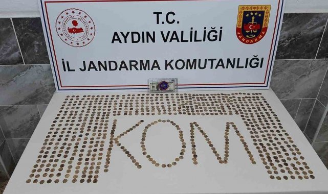 Aydın'da 757 adet altın sikke ele geçirildi