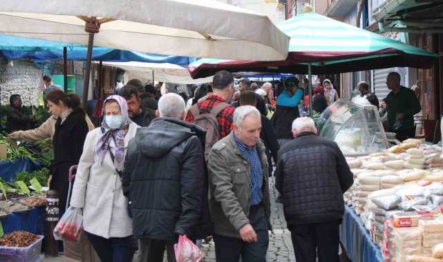 Aydın'ın çarşı pazarlarında Ramazan hareketliliği başladı