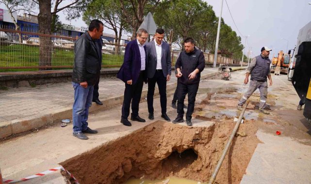 Ayvalık'ta Başkan Ergin doğalgaz çalışmalarını inceledi