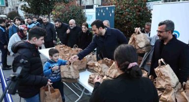 Bağcılar Belediyesi'nden Ramazan dolasıyla Malatya ve Adıyaman'da yemek ikramı