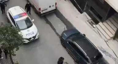 Bağcılar'da iki müteahhidin kavgasında silahla ateş edildi: 3 yaralı