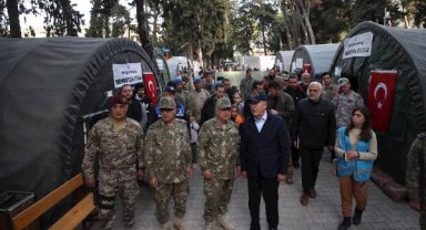 Bakan Akar, Hatay'da incelemelerde bulundu