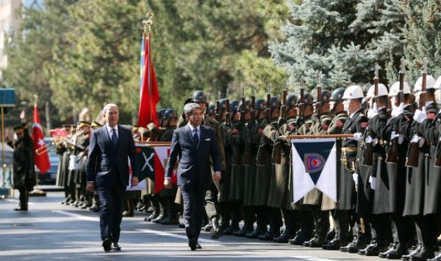 Bakan Akar, Malezyalı mevkidaşı Hasan ile görüştü